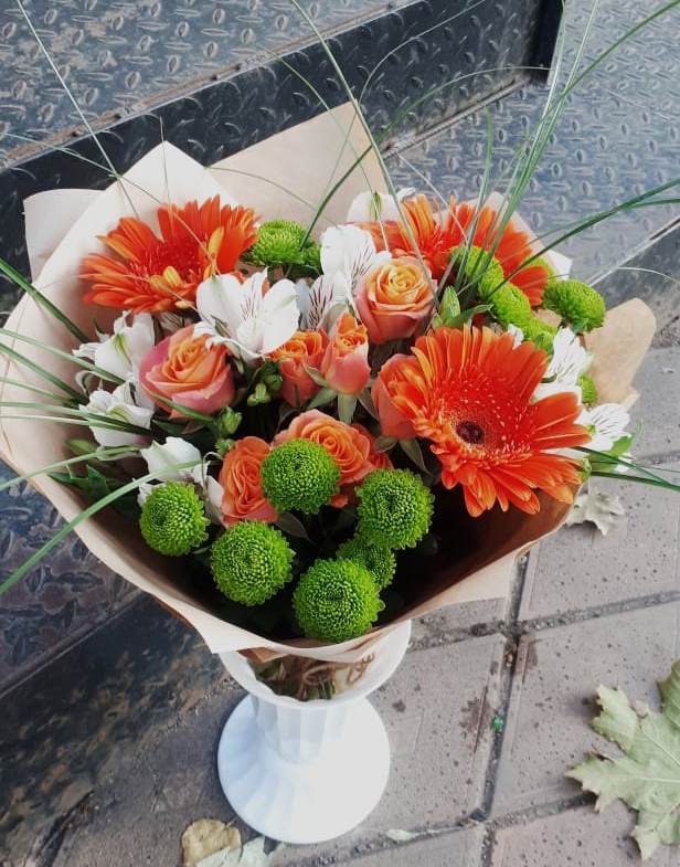 Букет цветов из: Герберы, Хризантемы, Альстромерии и Розы в Воскресенском новая Москва