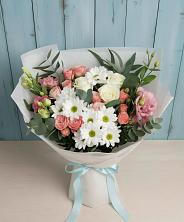 Букет цветов из:  Розы, Лизиантусы и Хризантемы в Воскресенском новая Москва