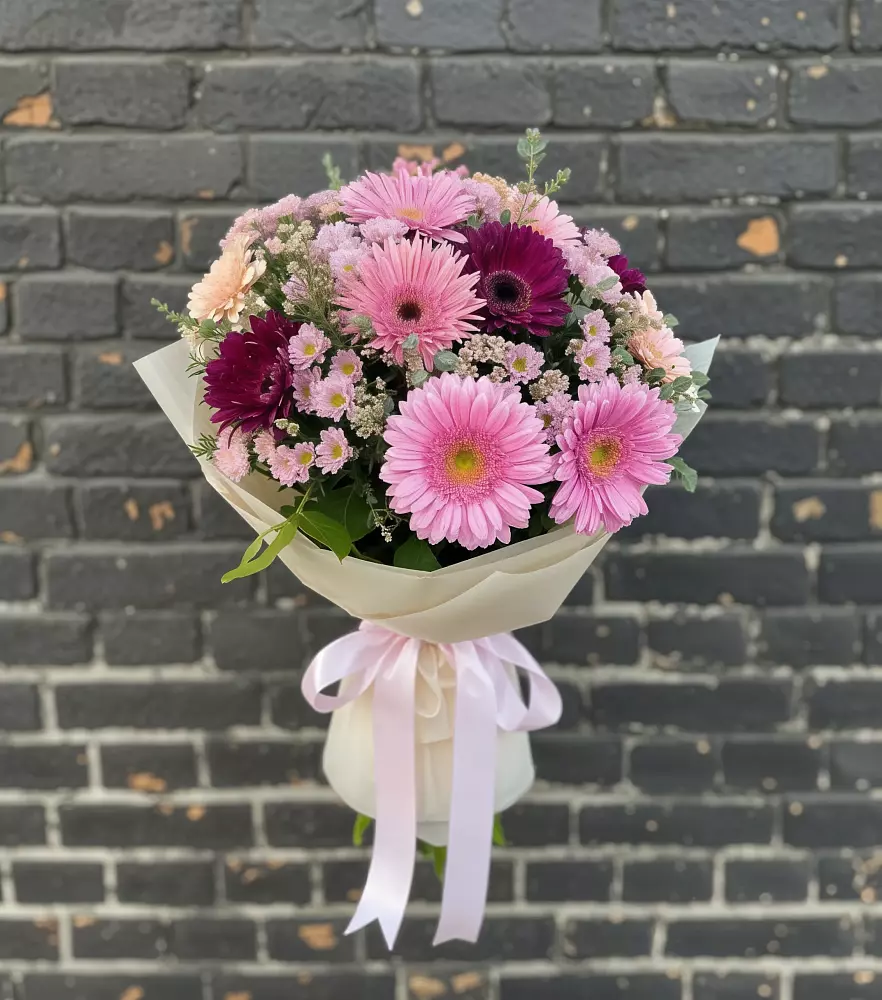 Букет цветов из: Герберы и Хризантемы в Воскресенском новая Москва