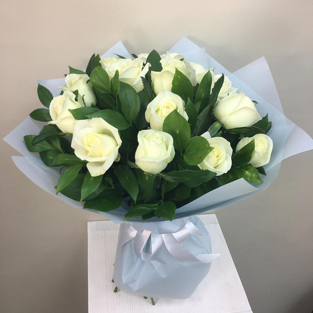 Букет 15 Белых роз Проуд в Воскресенском новая Москва