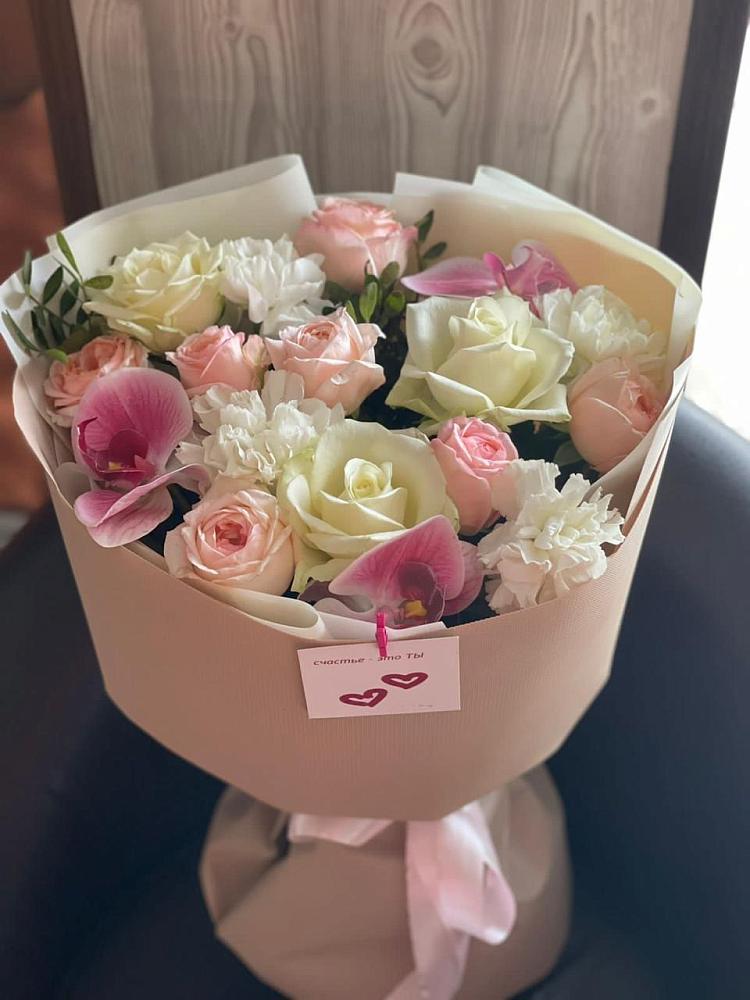 Букет цветов из: Орхидеи, Розы и Гвоздики в Воскресенском новая Москва