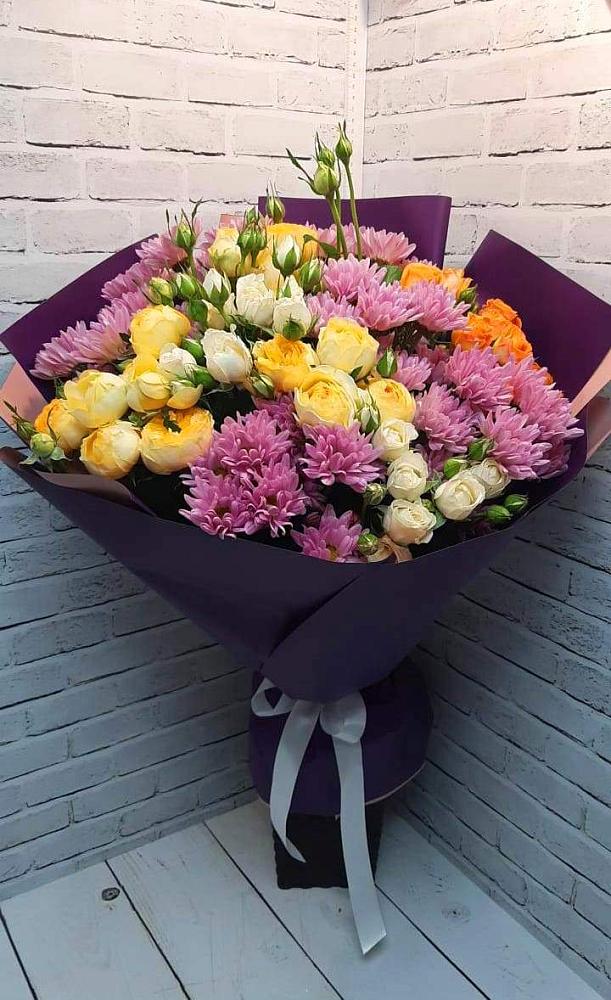 Букет цветов из: Хризантемы и Розы в Воскресенском новая Москва