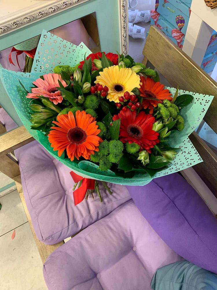 Букет цветов из: Герберы, Хризантемы и Альстромерии в Воскресенском новая Москва