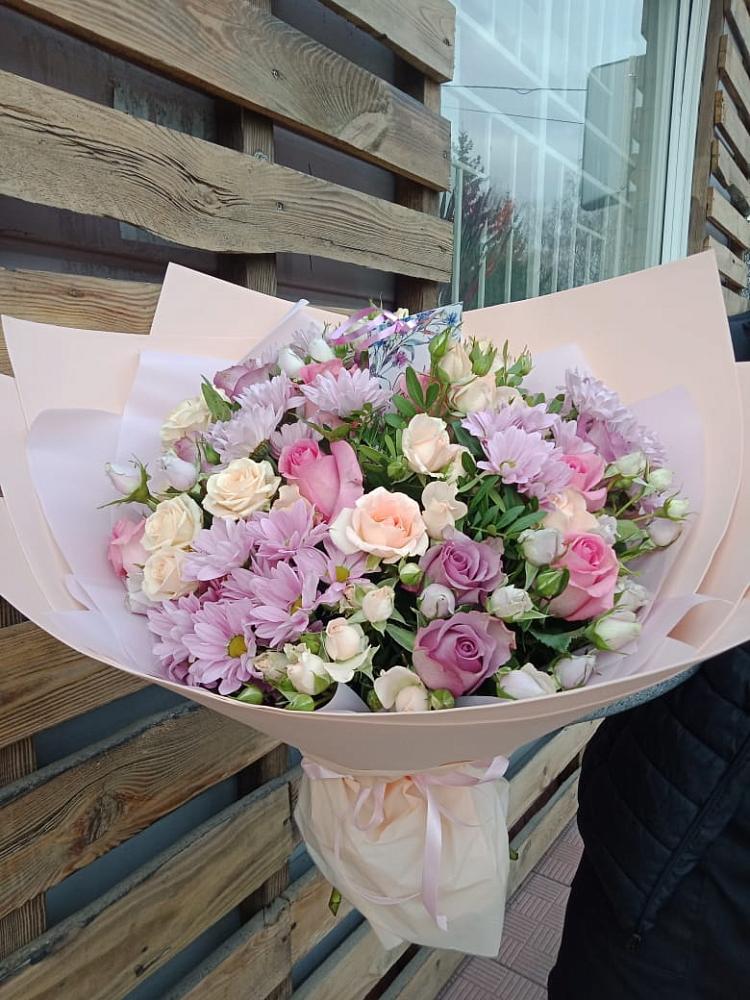 Букет цветов из: Розы и Хризантемы в Воскресенском новая Москва