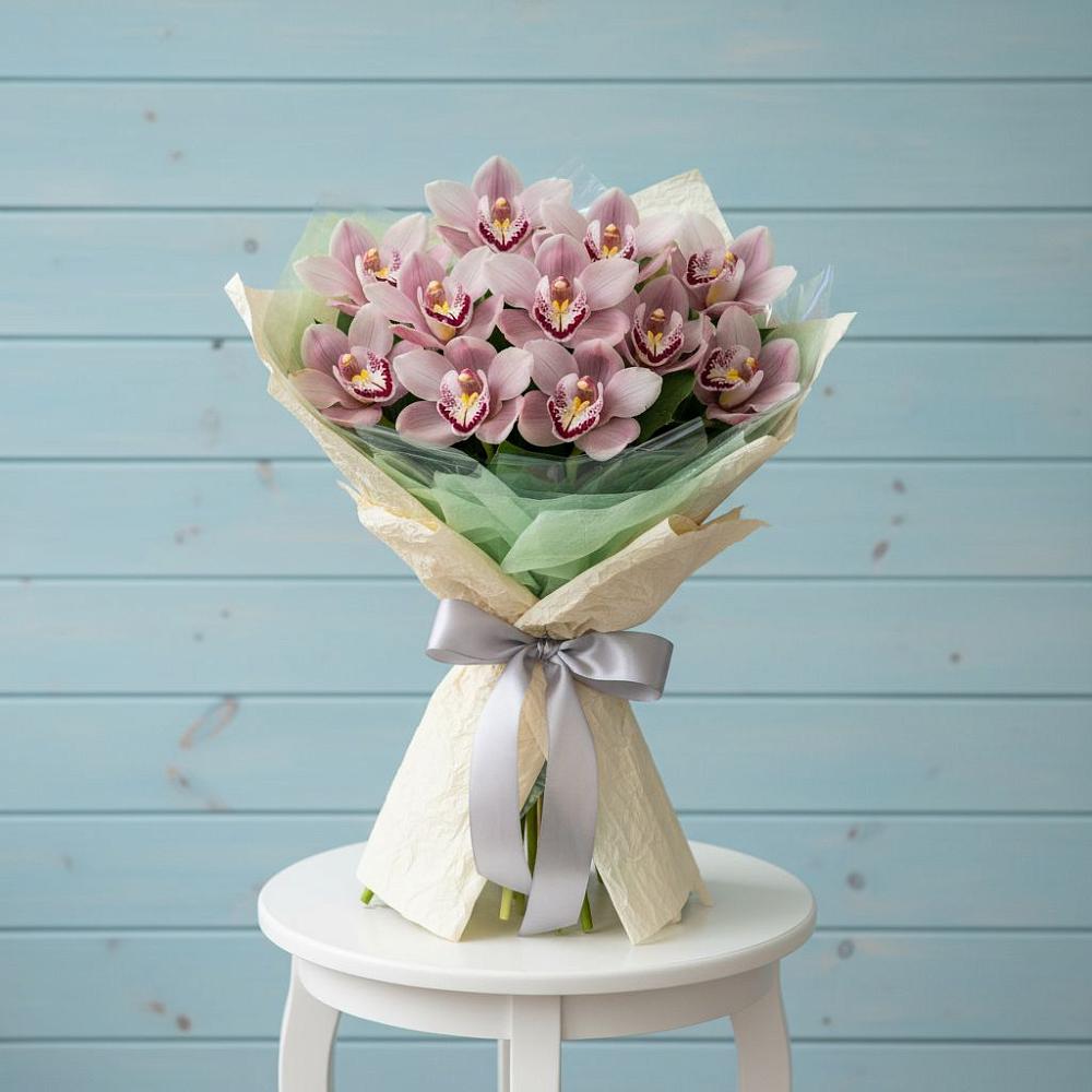 Букет цветов из: Орхидеи и Розы в Воскресенском новая Москва