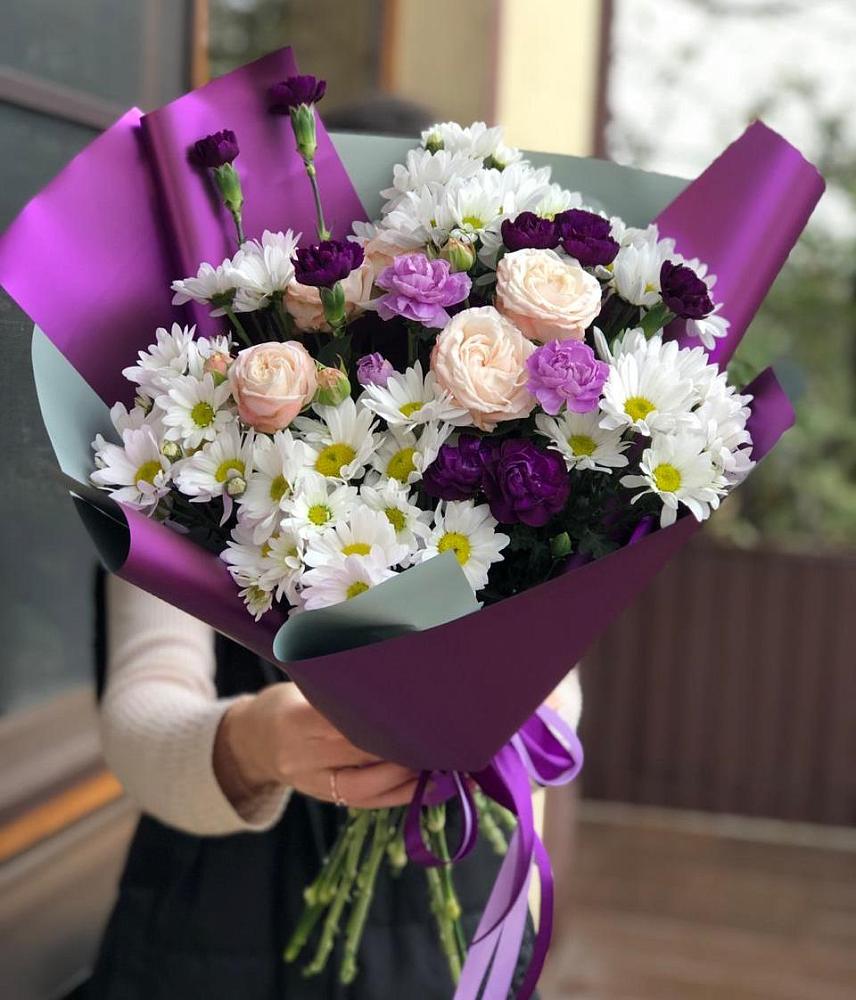 Букет цветов из: Хризантемы, Гвоздики и Розы в Воскресенском новая Москва