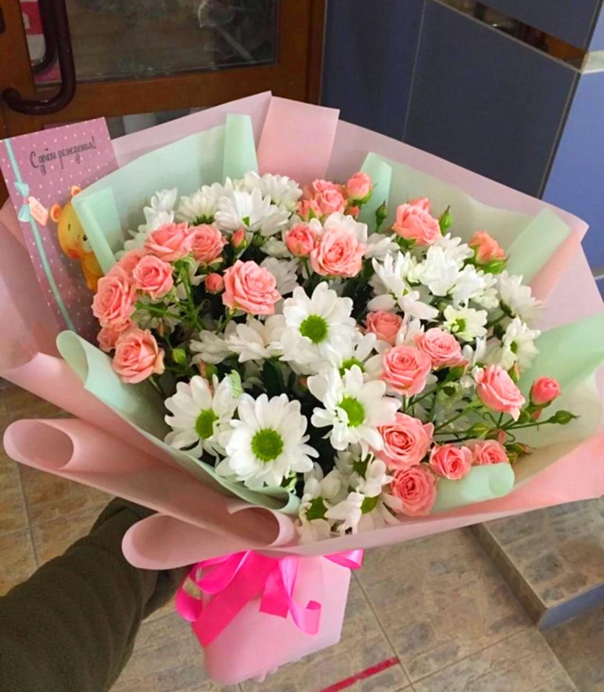 Букет цветов из: Розы и Хризантемы в Воскресенском новая Москва