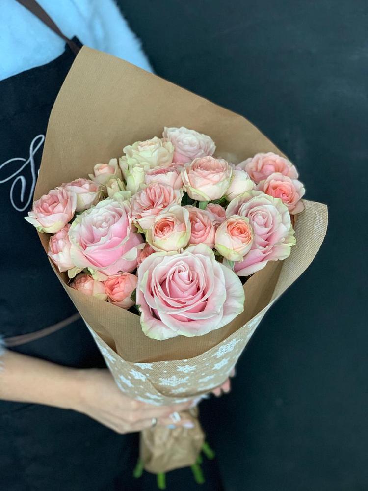 Букет цветов из: Хризантемы и Розы в Воскресенском новая Москва