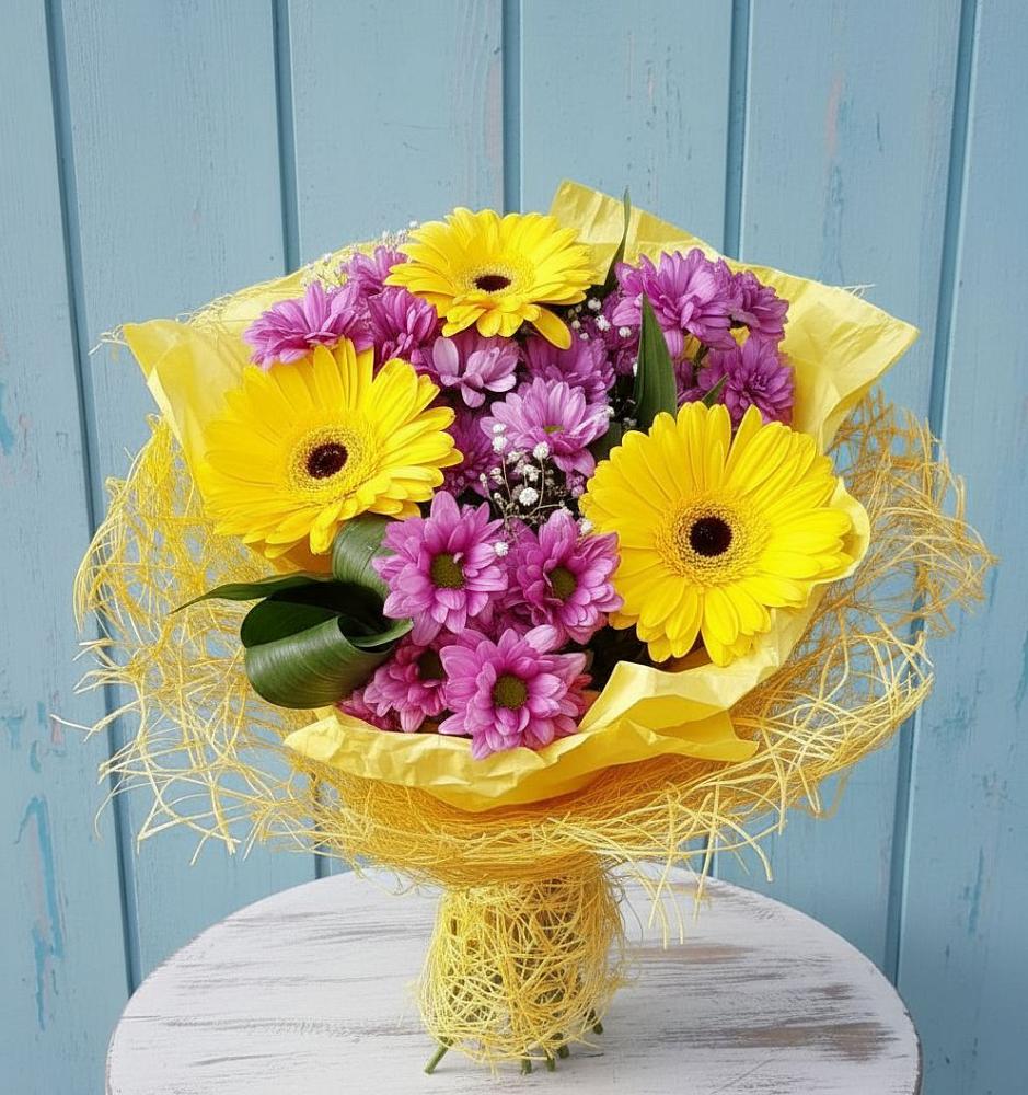 Букет цветов из: Хризантемы и Герберы в Воскресенском новая Москва