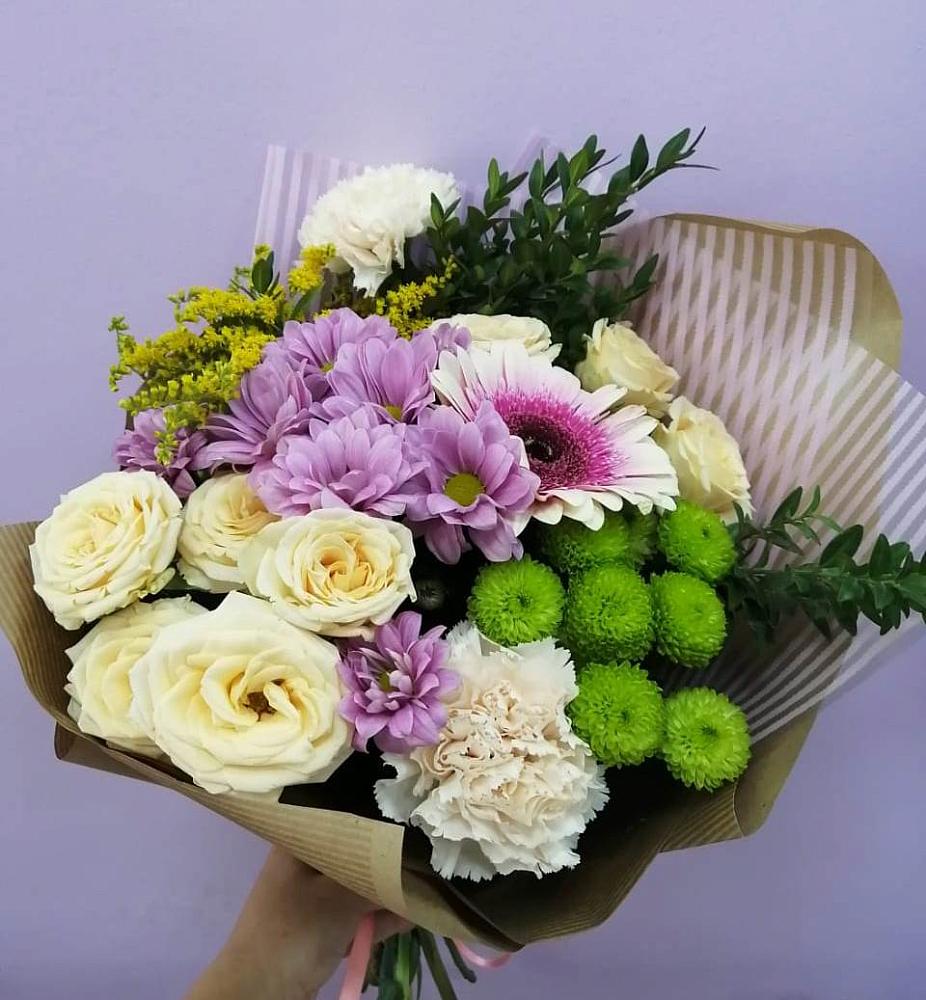 Букет цветов из: Хризантемы, Розы, Гвоздики и Герберы в Воскресенском новая Москва