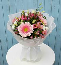 Букет цветов из:  Герберы, Альстромерии и Лизиантусы #REPLACE_PRED# Воскресенском новая Москва