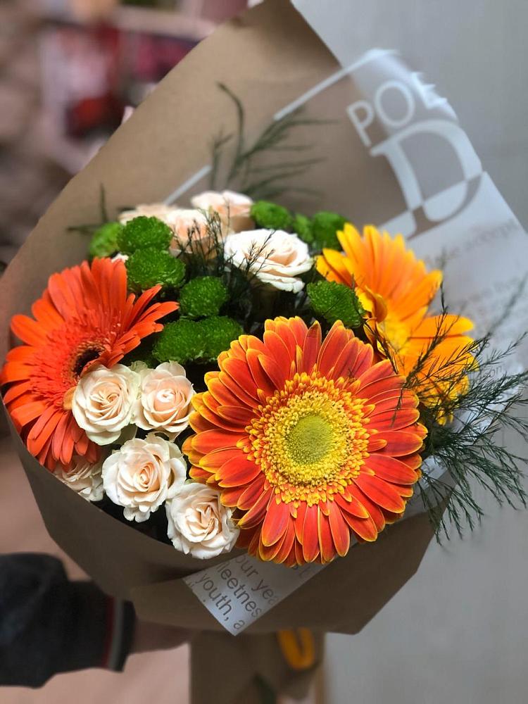 Букет цветов из: Герберы, Хризантемы и Розы в Воскресенском новая Москва