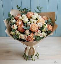 Букет цветов из:  Альстромерии и Розы в Воскресенском новая Москва